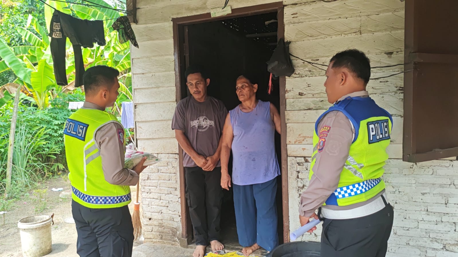 SATLANTAS POLRES BATU BARA LAKSANAKAN KEGIATAN TALI ASIH DALAM RANGKA HUT BHAYANGKARA KE-80   