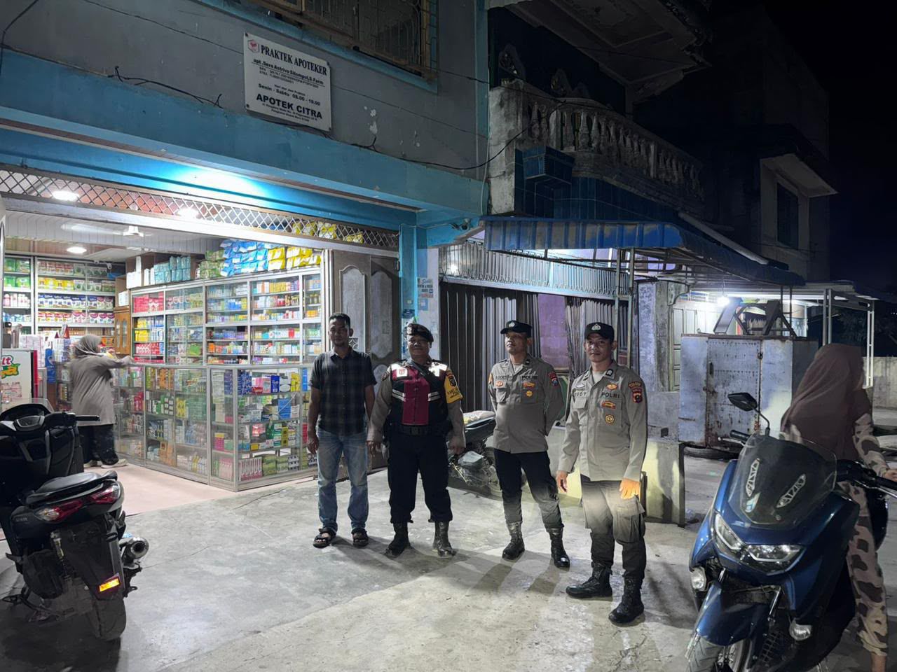 Polsek Medang Deras Laksanakan Patroli Malam, Antisipasi Kejahatan Dan Beri Himbauan Keamanan
