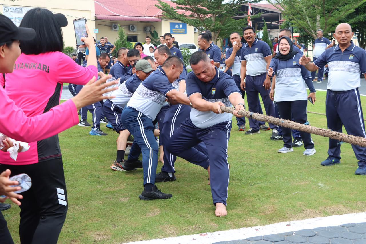 Polres Batu Bara Gelar Olahraga Bersama Forkopimda, Meriahkan Hari Bhayangkara Ke-80   