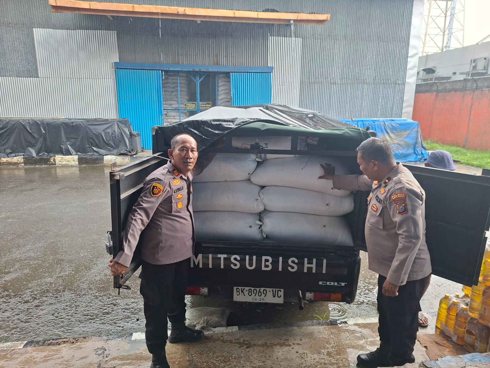Polres Batu Bara Dukung Program Ketahanan Pangan, Distribusikan 3 Ton Jagung Ke Bulog Asahan   