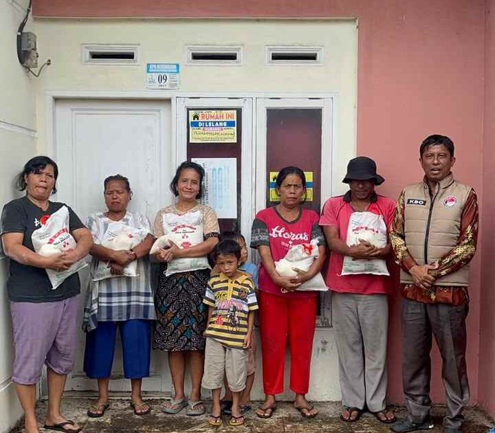Satresnarkoba Polres Batu Bara Gelar Minggu Kasih, Berbagi Sembako dan Edukasi Bahaya Narkoba   