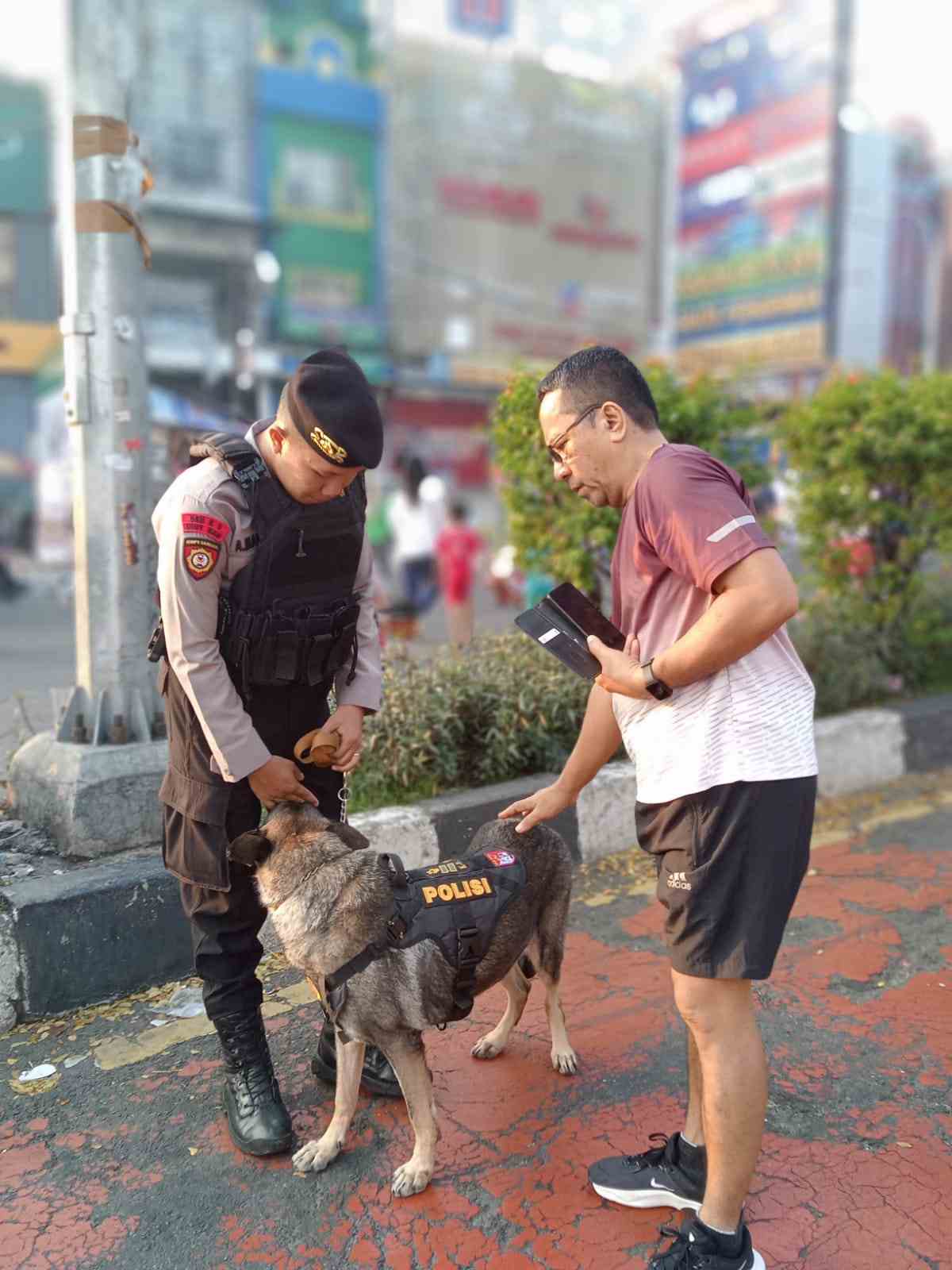 Dukung Kamtibmas di CFD Margonda Depok, Ditpolsatwa Baharkam Polri Terjunkan Tim K-9   
