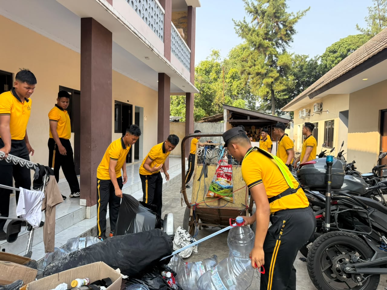 Rawat Aset Negara, Personel Detasemen Perintis Laksanakan Kurve di Mako Korsabhara Baharkam Polri   