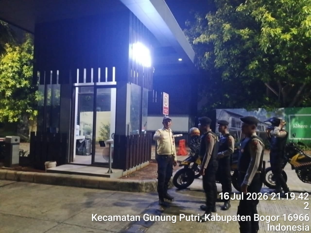 Antisipasi Kriminalitas Malam Hari, Kaden Perintis Korsabhara Pimpin Patroli Dialogis di Asana   