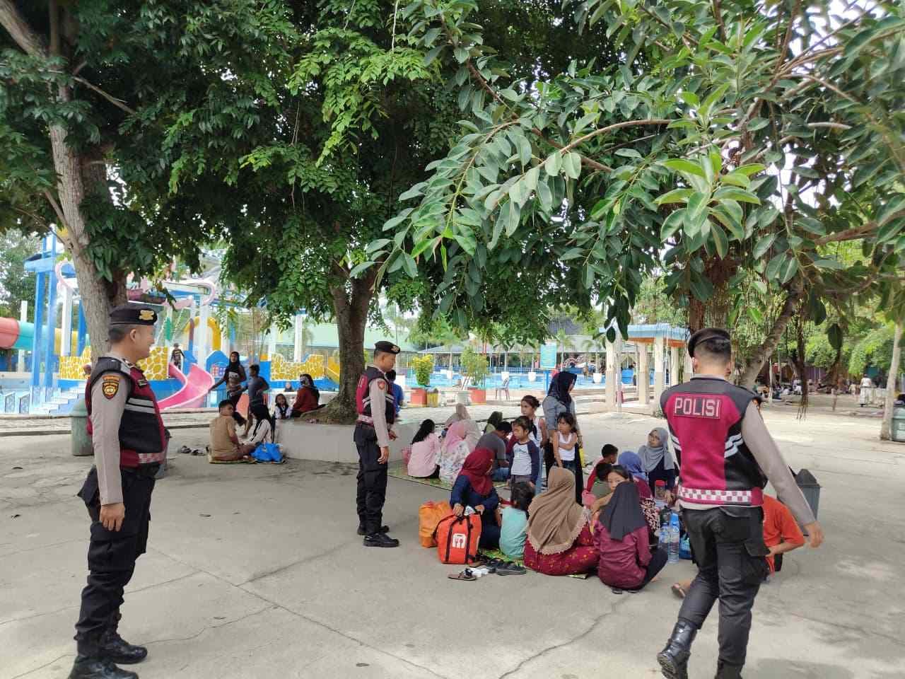 Sat Samapta Polres Batu Bara Laksanakan PAM Objek Wisata Kolam Renang Dogipark, 200 Pengunjung Nikmati Wisata dengan Aman