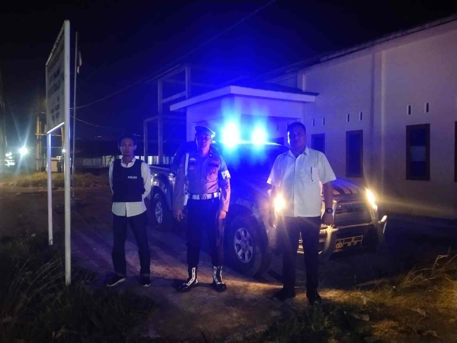 Polsek Talawi Berikan Rasa Aman – Patroli di Simpang Empat Hingga Desa Dalam, Situasi Terkendali   
