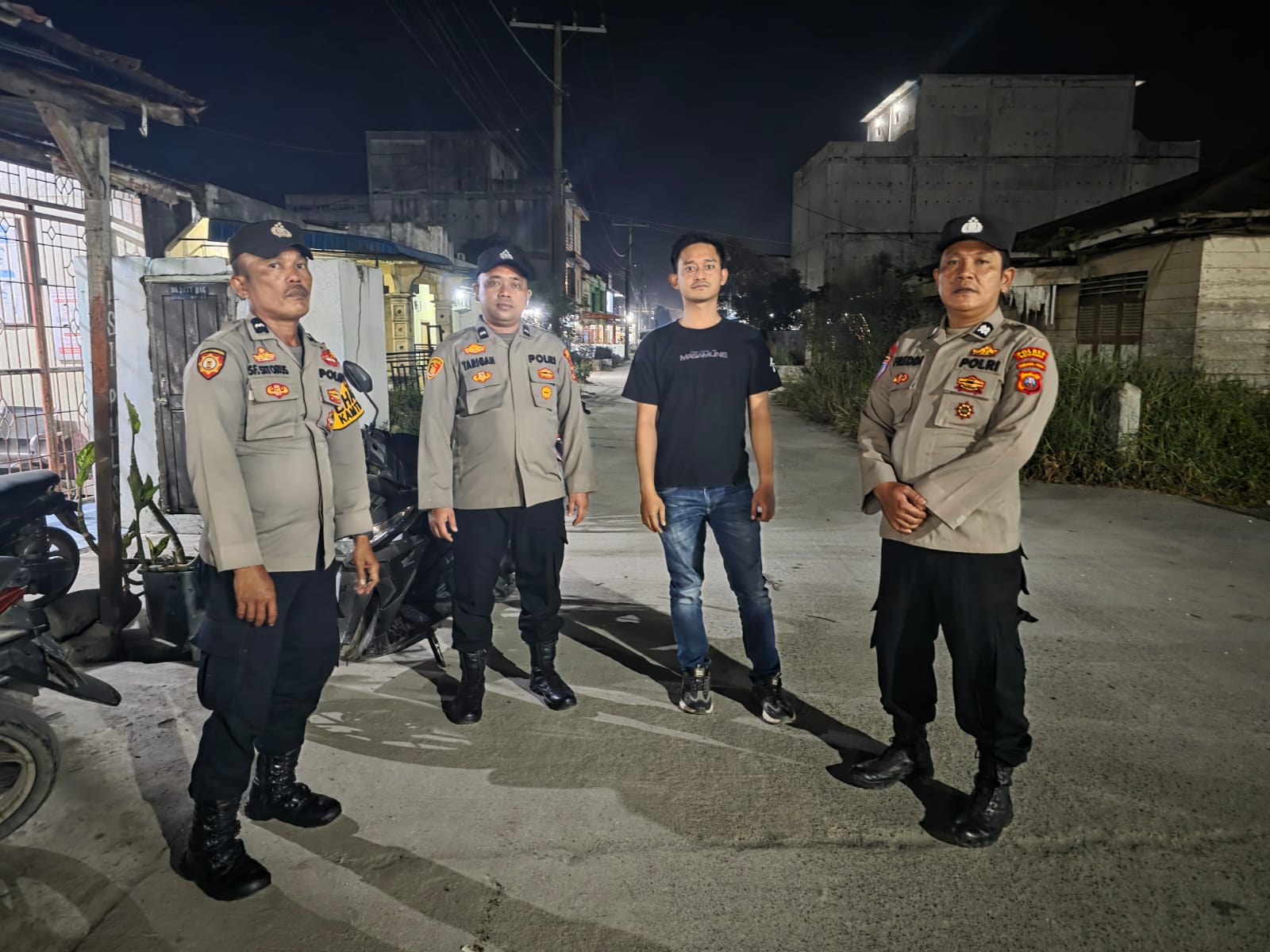 Polsek Medang Deras Laksanakan Patroli Malam Gabungan – Antisipasi Kejahatan dan Himbau Masyarakat Amankan Kendaraan   