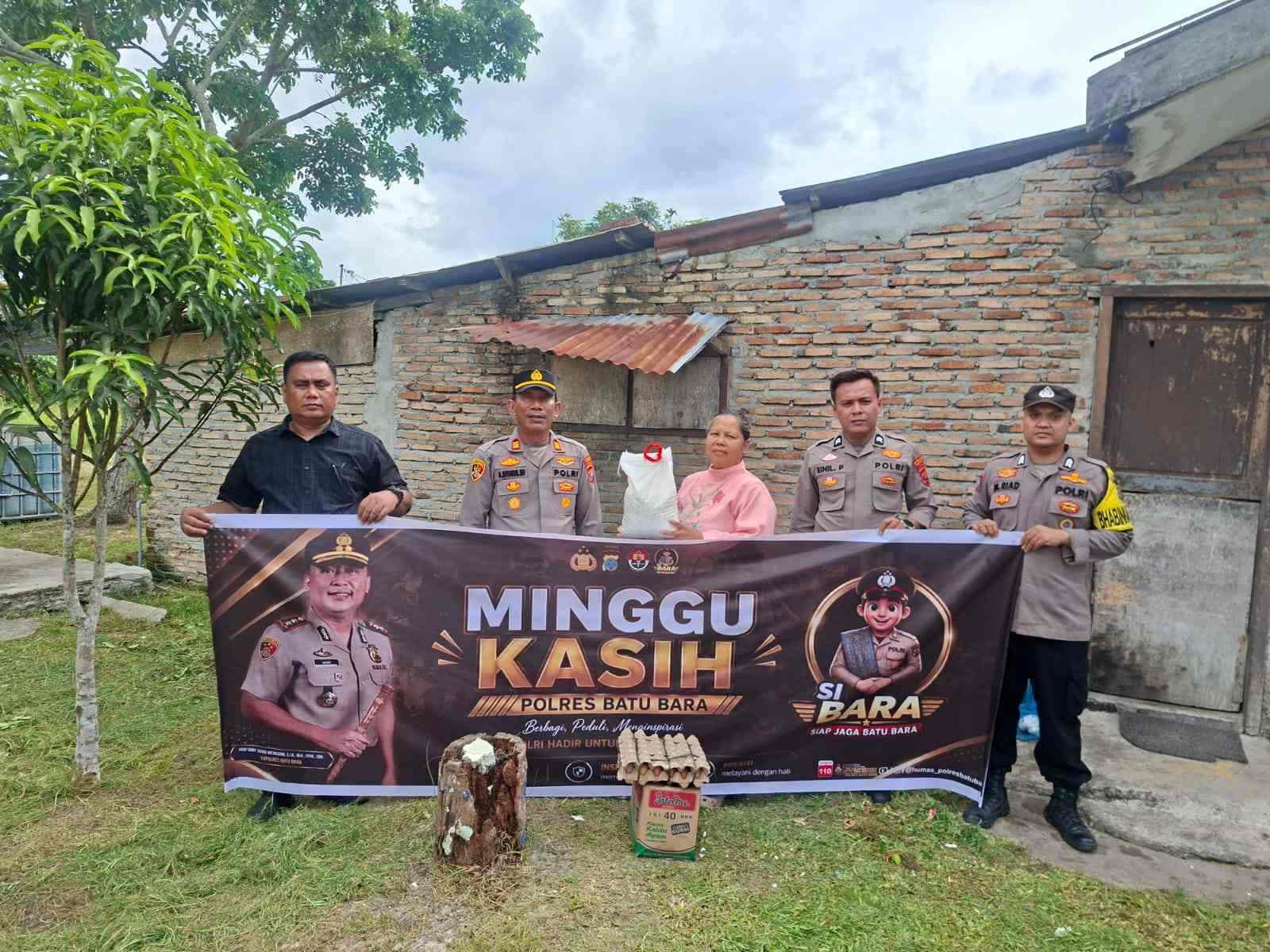 Polsek Talawi Gelar Minggu Kasih – Berikan Bantuan Sembako Kepada Kaum Dhuafa di Kelurahan Labuhan Ruku   