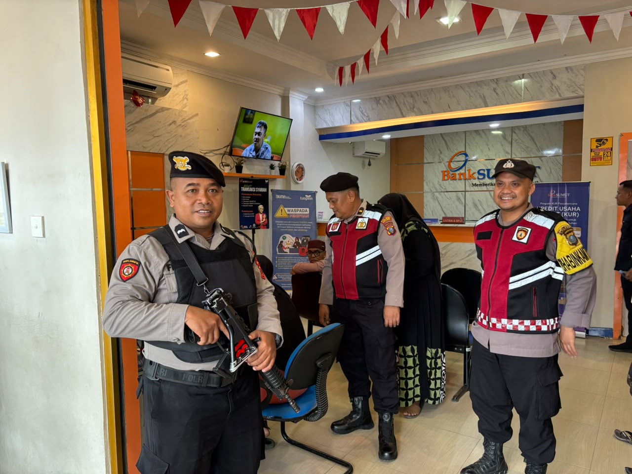 Polsek Talawi Lakukan Patroli di Lokasi Strategis Tanjung Tiram – Berikan Rasa Aman dan Sosialisasikan Layanan Call Center 110