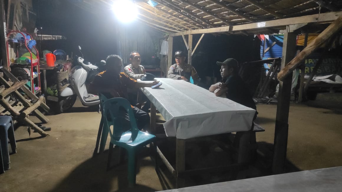 Polsek Lima Puluh Lakukan Patroli Mobile di Area Kelompok Tani Desa Simpang Gambus