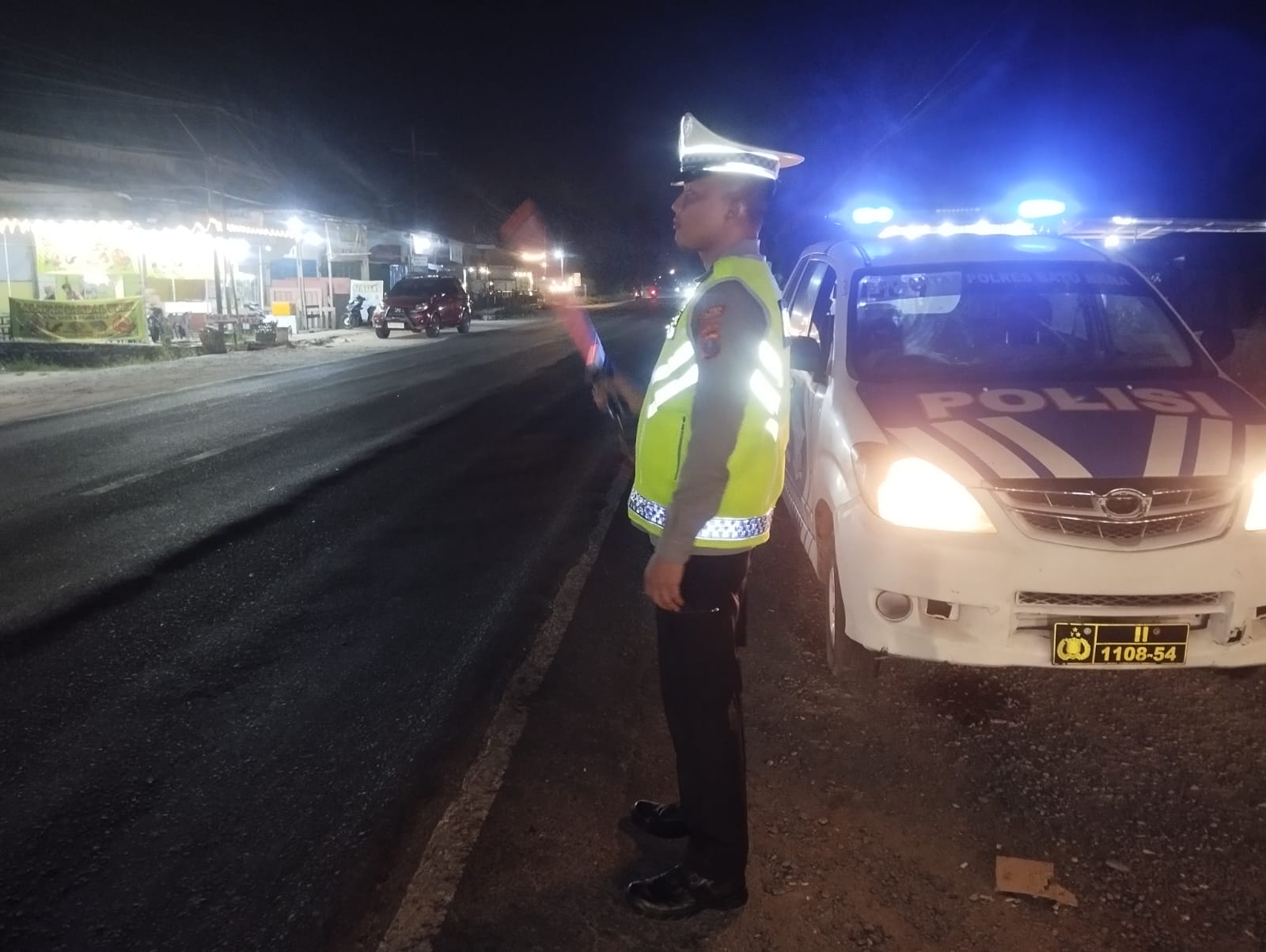 Sat Lantas Polres Batu Bara Laksanakan Patroli Blue Light di Jalinsum Sei Bejangkar, Antisipasi Kemacetan Malam Hari