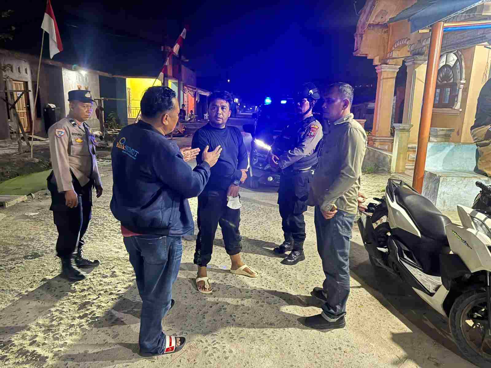Keributan Pelemparan di Desa Bogak, Personel Polres Batu Bara & Tokoh Masyarakat Lakukan Pendamaian   