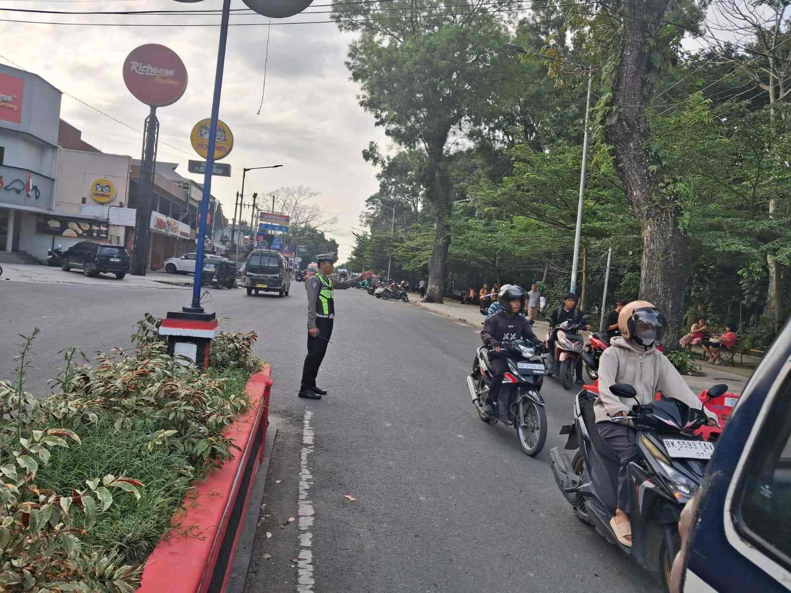Pos Padat Sore Kamis, Sat Lantas Pematangsiantar Kawal 18 Titik Rawan Kepadatan Lalu Lintas   