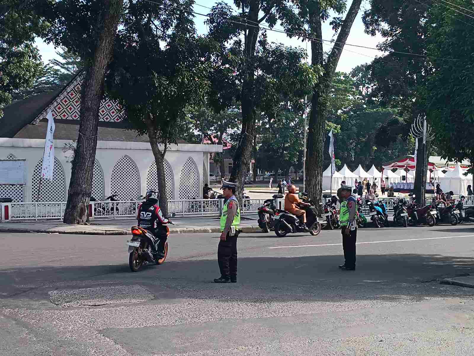 Sat Lantas Pematangsiantar Amankan Kegiatan QRIS Bank Indonesia di Lapangan H. Adam Malik, Arus Lalin Tetap Lancar