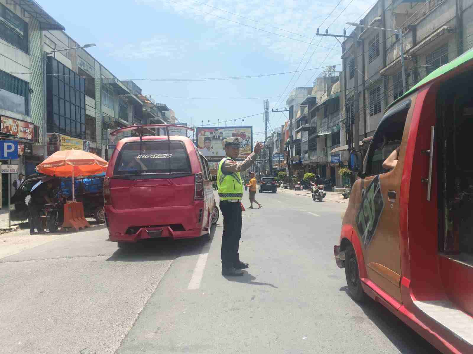 Sat Lantas Pematangsiantar Atur Arus Siang di Jalan Merdeka–Imam Bonjol, Kegiatan Berjalan Aman & Lancar