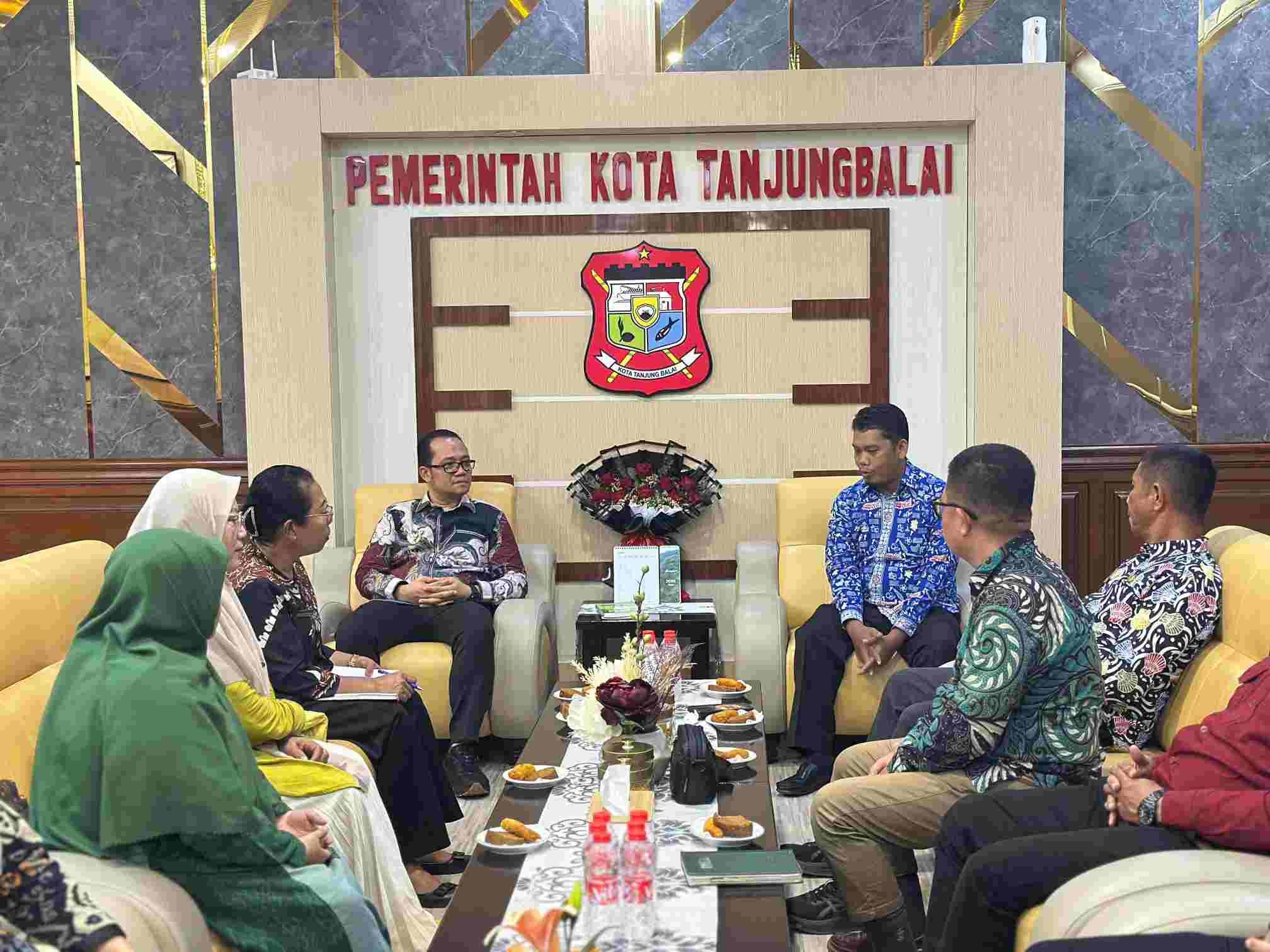 Dalam Rangka Menyambut Hari Jadi Desa Simpang Dolok, Wabup Syafrizal Hadiri Kenduri Kampung   