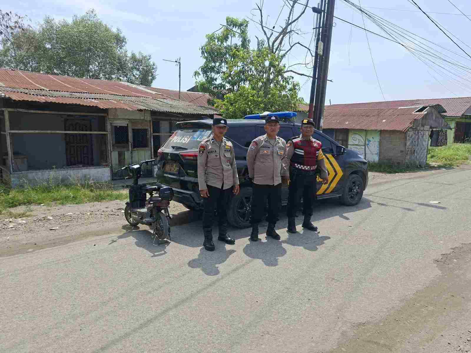 Jaga Keamanan Siang, Polsek Medang Deras Patroli Antisipasi Kejahatan Jalanan   