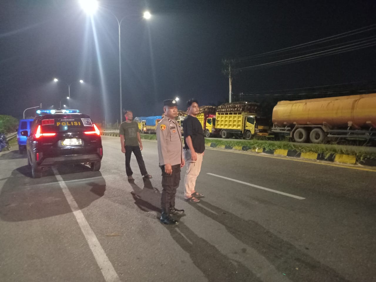 Tindak Lanjut Cepat Pengaduan Layanan 110, Polsek Lima Puluh Bubarkan Aksi Balap Liar di Exit Tol Lima Puluh   