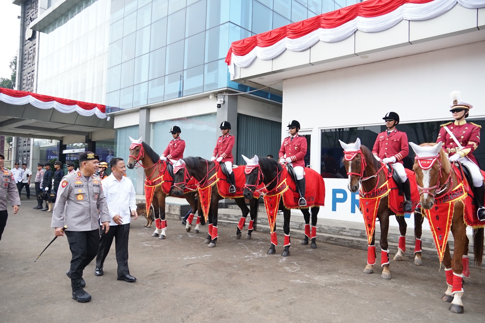 Kunjungan Kehormatan Walikota Depok ke Mako Korsabhara Baharkam Polri: Perkuat Sinergi dan Saksikan Ketangkasan Pasukan Khusus   