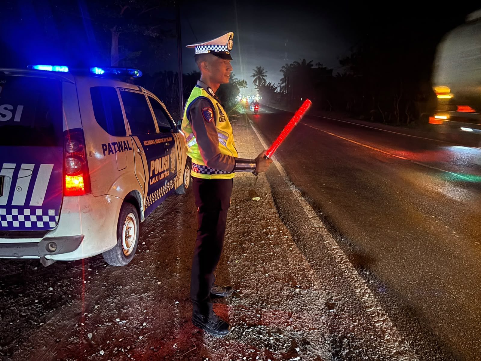 Sat Lantas Polres Batu Bara Laksanakan Patroli Blue Light Di Jalinsum Wilayah Pos Lantas Sei Bejangkar