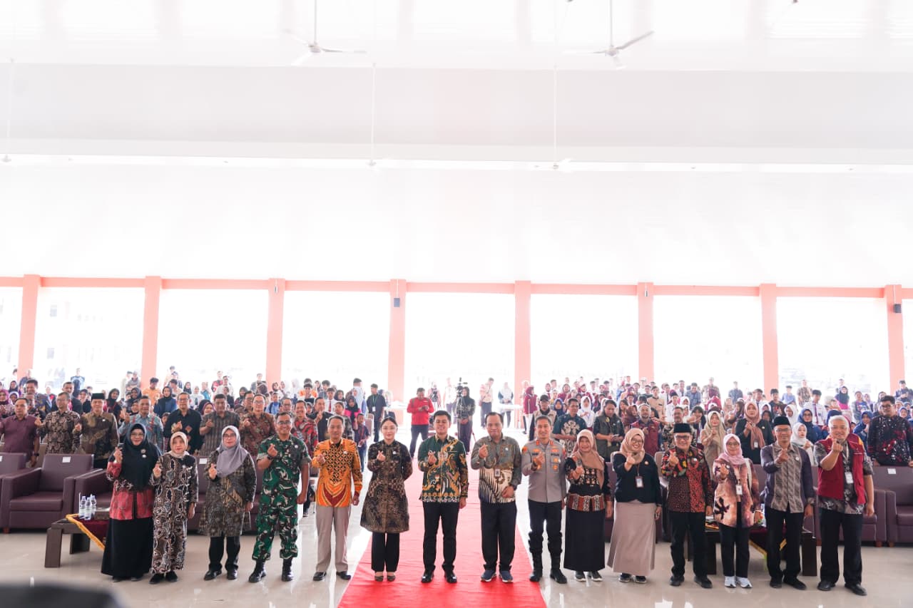 Cetak Calon Pemimpin Masa Depan, Pembukaan MPLS Sekolah Rakyat Terintegrasi 2 Kota Blitar Berjalan Khidmat Dan Lancar   