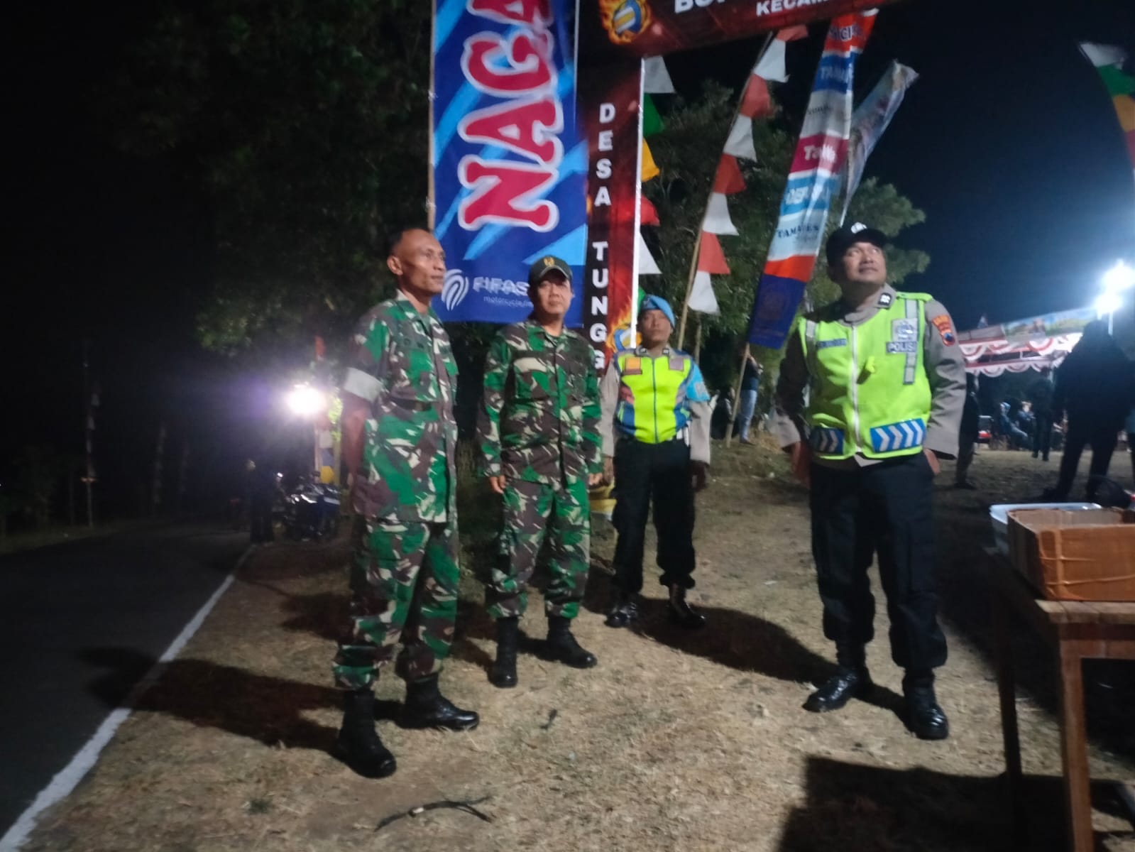 Babinsa Koramil Slogohimo Bersama Anggota Polsek Laksanakan Patroli Malam untuk Jaga Keamanan Wilayah