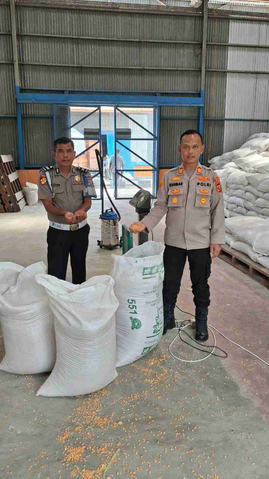 Dukung Ketahanan Pangan Nasional, Polres Batu Bara Salurkan 12,368 Ton Jagung ke Bulog Asahan   