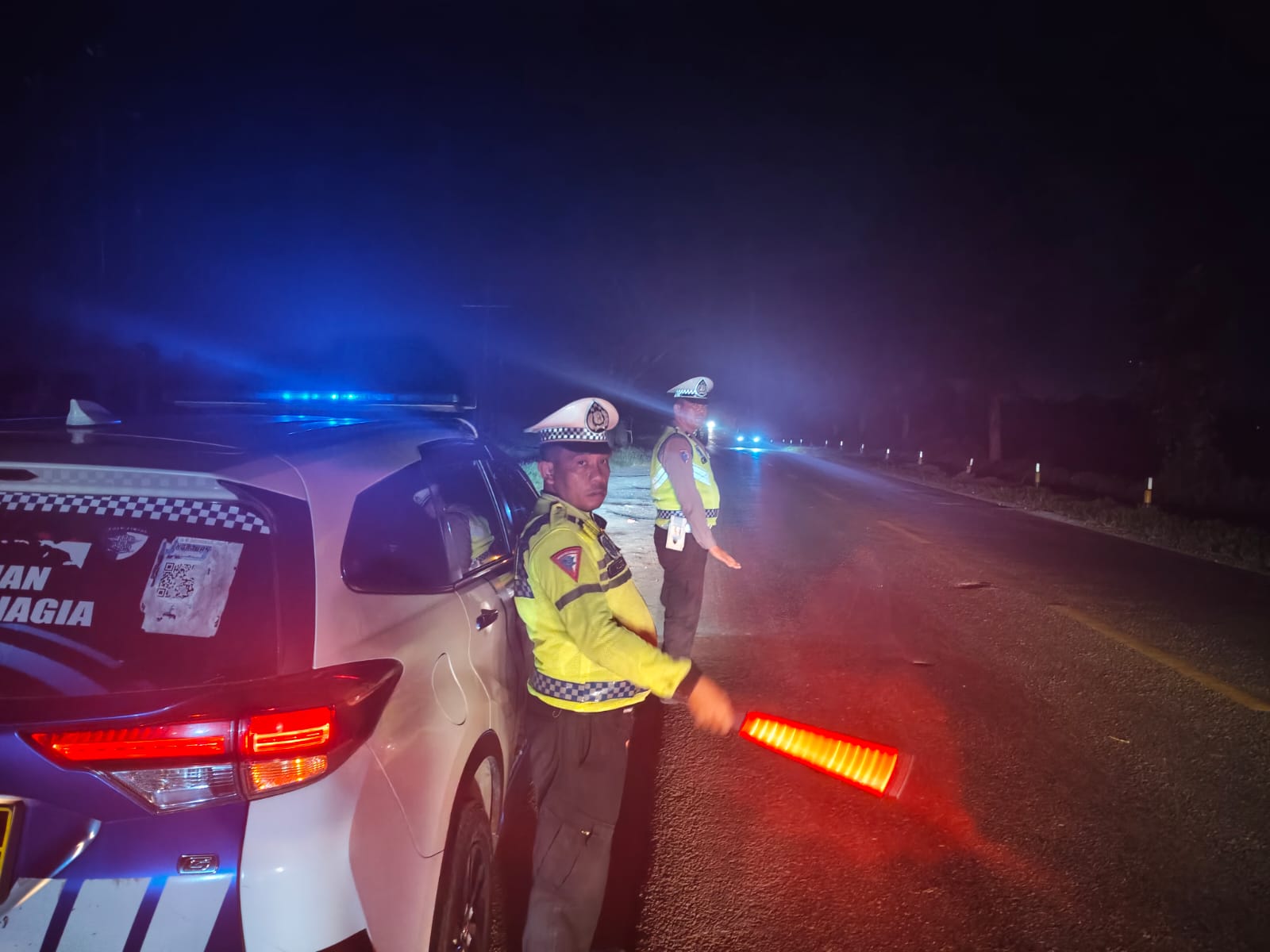 Sat Lantas Polres Batu Bara Gelar Patroli Blue Light Dini Hari di Jalinsum Lima Puluh   