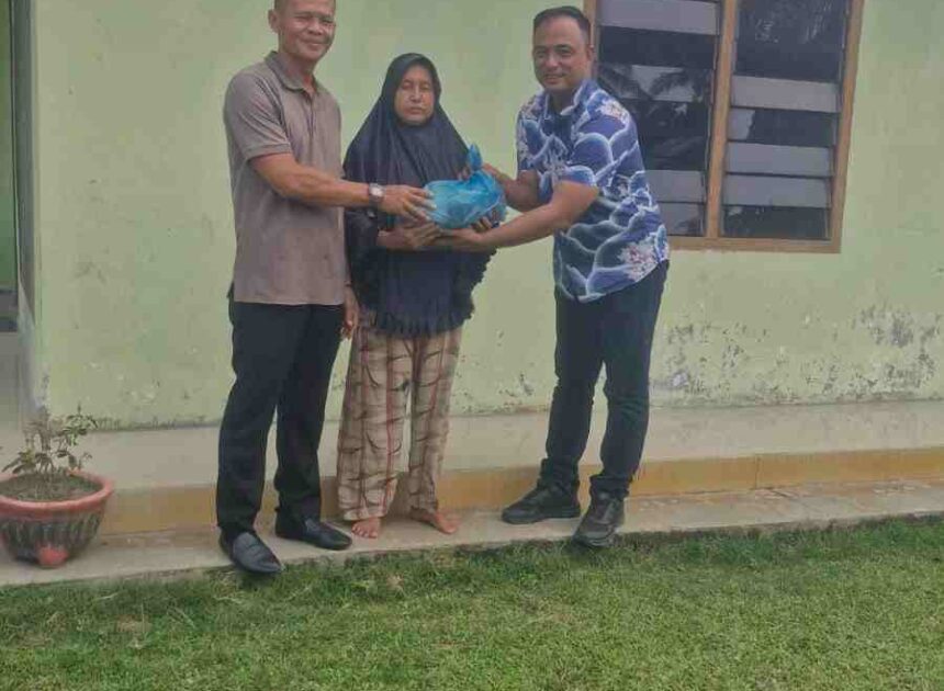 Sat Intelkam Polres Batu Bara Gelar Jumat Curhat & Berbagi Berkah di Desa Pulau Sejuk