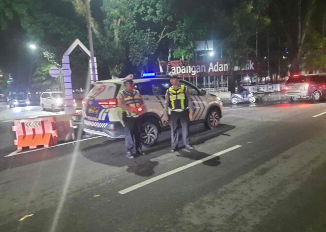 Sat Lantas Polres Pematangsiantar Laksanakan Blue Light Patrol, Tekan Pelanggaran Lalu Lintas dan Cegah Kejahatan Jalanan   