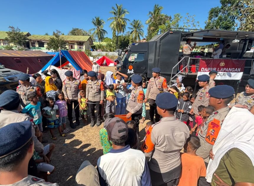 Pulihkan Semangat Pengungsi, Brimob Gelar Trauma Healing dan Pelayanan Kesehatan