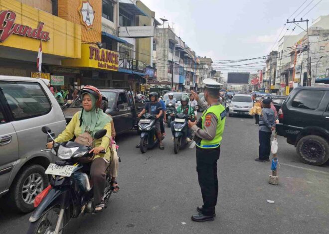 Pos Padat Sore Jalan Sutomo Berjalan Lancar, Sat Lantas Pematangsiantar Pastikan Arus Lalu Lintas Tetap Terkendali