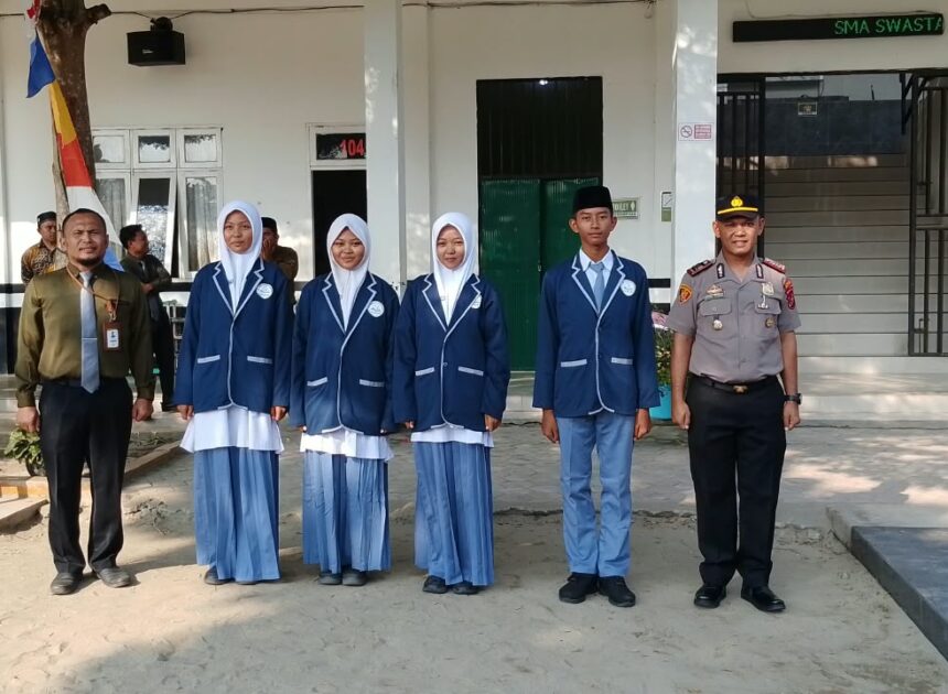 Police Go To School: Kapolsek Air Putih Beri Pembinaan Hukum, Lalu Lintas & Bahaya Narkoba di SMA Al Izza   