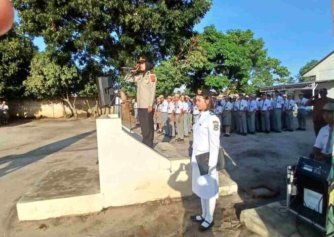 Peringati HUT Polwan ke-78, Polres Pematangsiantar Gelar Police Goes To School di 3 Sekolah, Bagikan Helm SNI & Edukasi Keselamatan