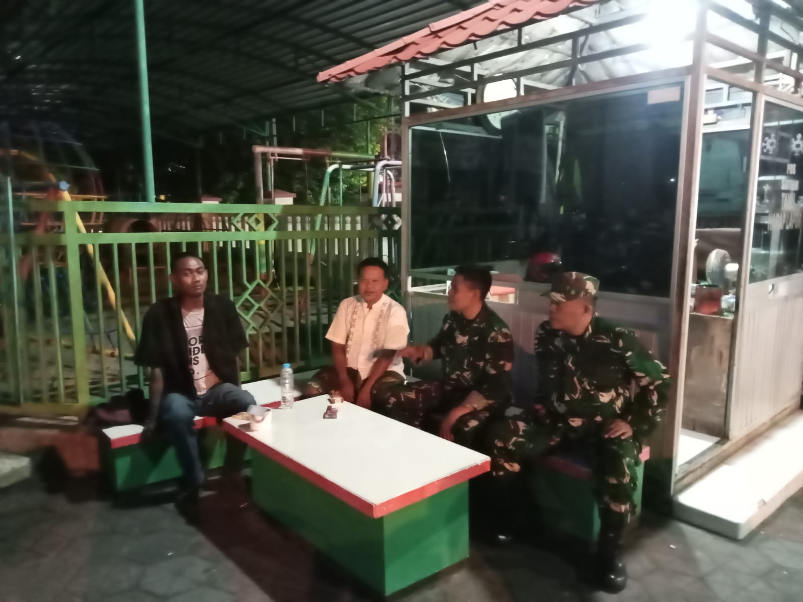 Patroli Malam Koramil 01 Wonogiri, Bersama Linmas dan Polsek Jaga Kondusivitas Kota