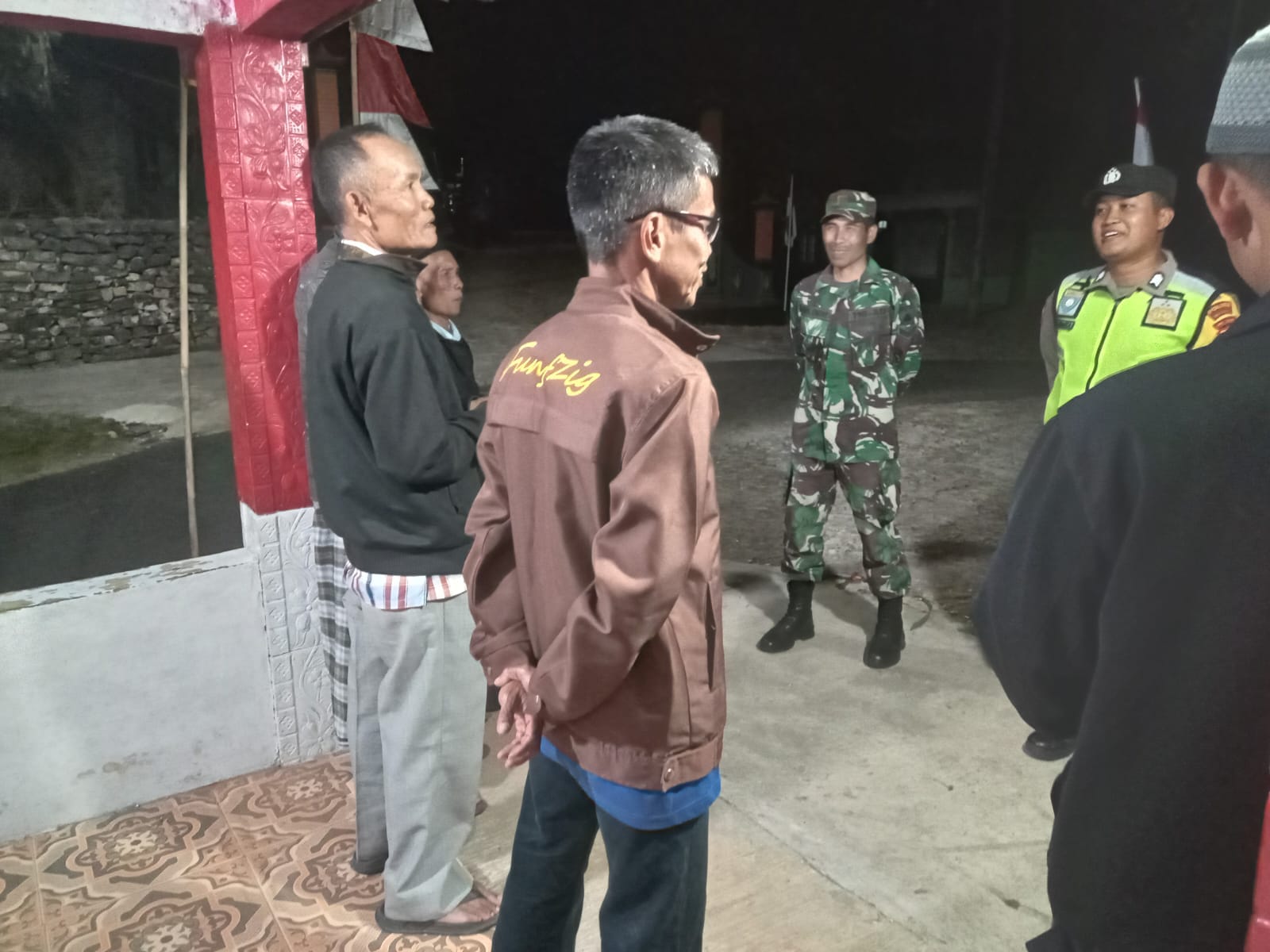 Begini Cara TNI Dan Polri Menjaga Keamanan Diwilayah    