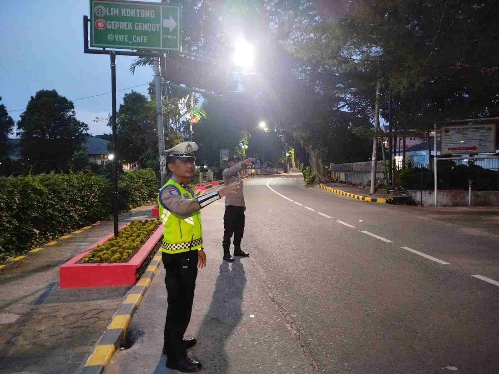 Sat Lantas Pematangsiantar Amankan Jalur Lari 5K & 10K Pesta QRIS di MH. Sitorus–G. Simanuk-manuk   
