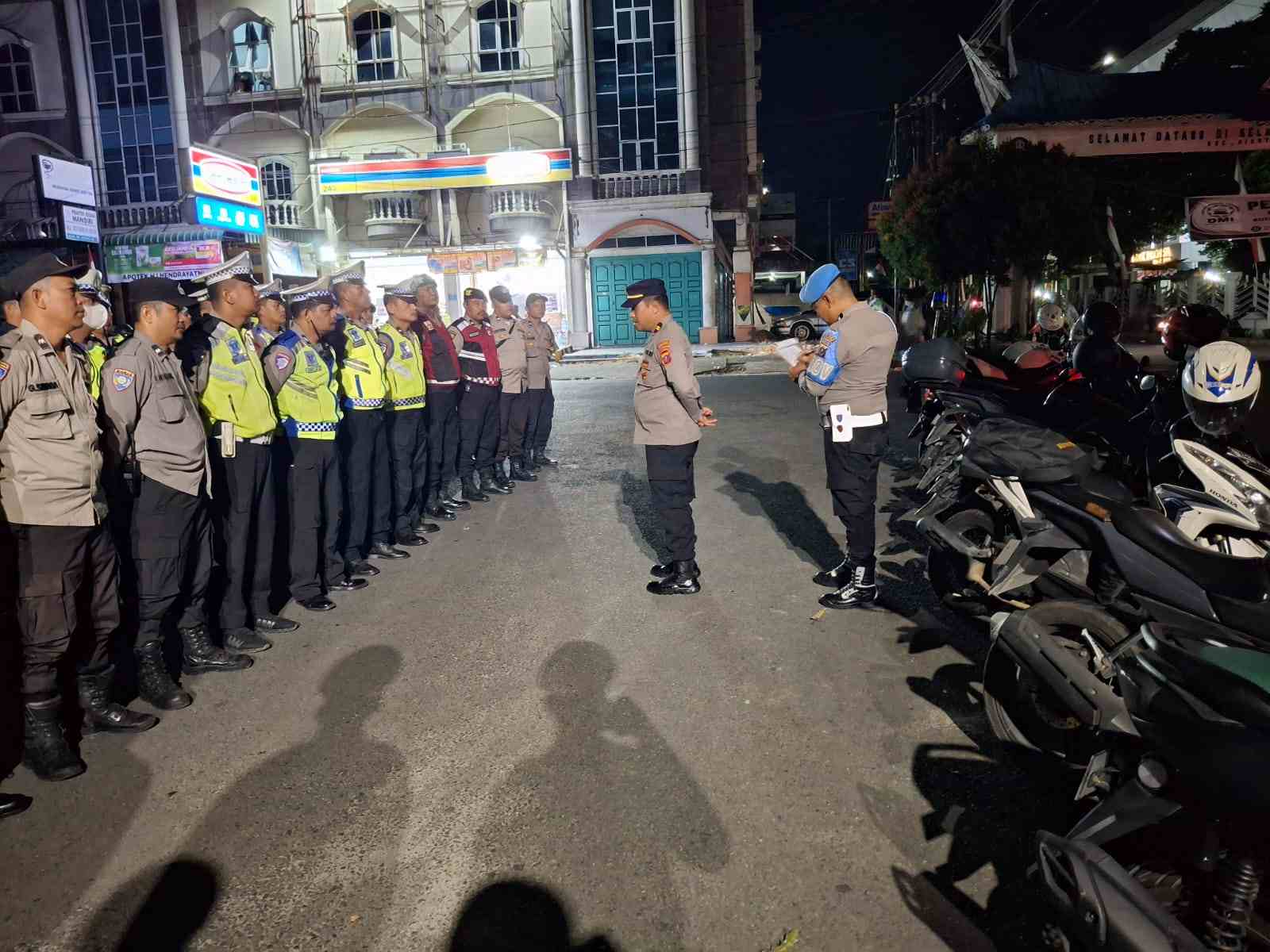 Sat Lantas Pematangsiantar Amankan Car Free Day Marpesta QRIS Bank Indonesia di Lapangan H. Adam Malik, Kegiatan Berjalan Aman & Baik   