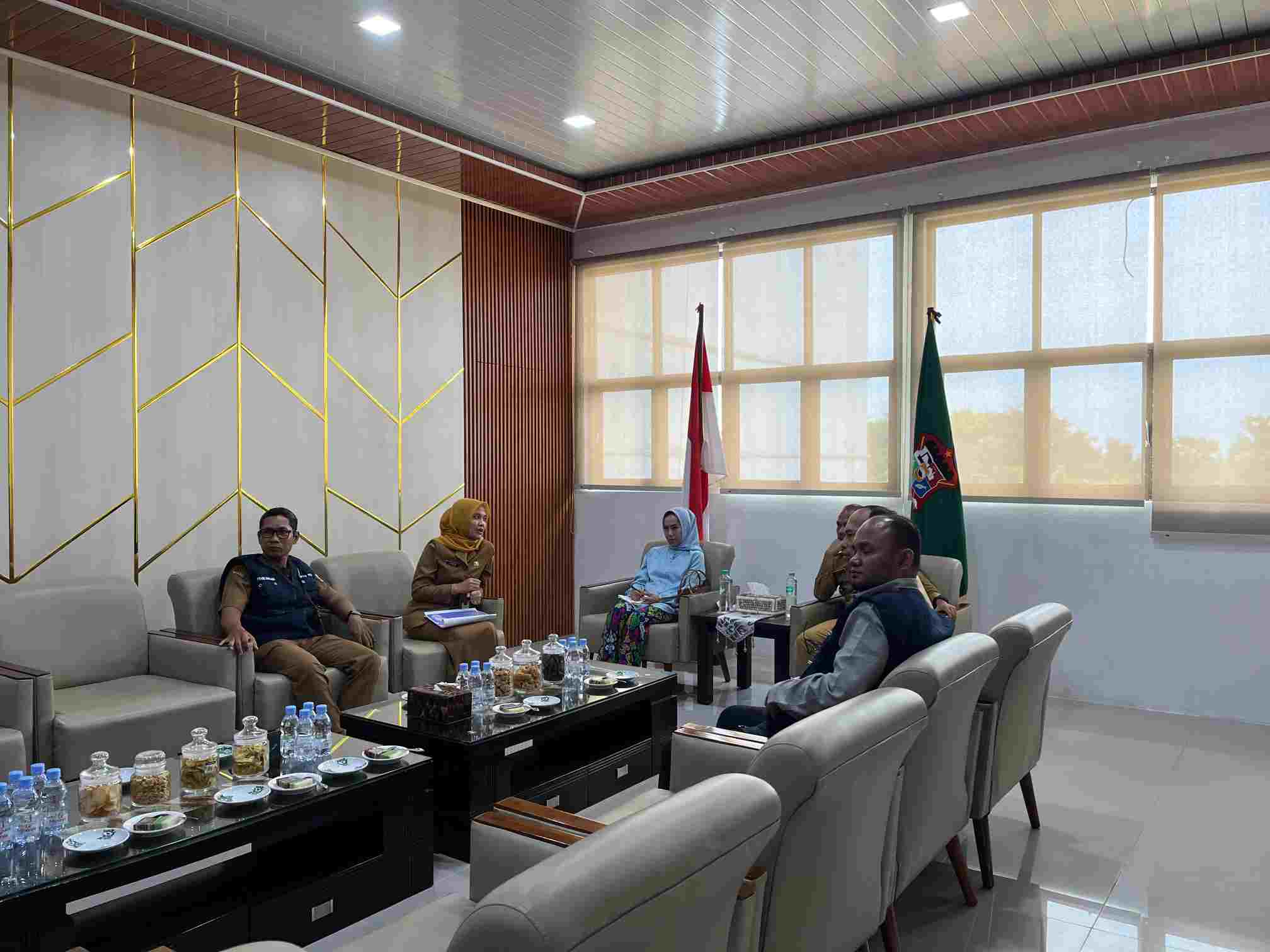 Terima Audiensi UPTD PPA Dinas P3A-PM dan P2KB Kota Tanjungbalai, Wali Kota Mahyaruddin Tegaskan Keberadaan UPTD Harus Mampu Memaksimalkan Perlindungan Hukum dan Psikologis Bagi Masyarakat