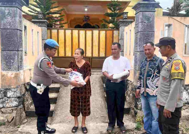 Polsek Lima Puluh Gelar Minggu Kasih: Salurkan Bantuan Sembako bagi Warga yang Membutuhkan