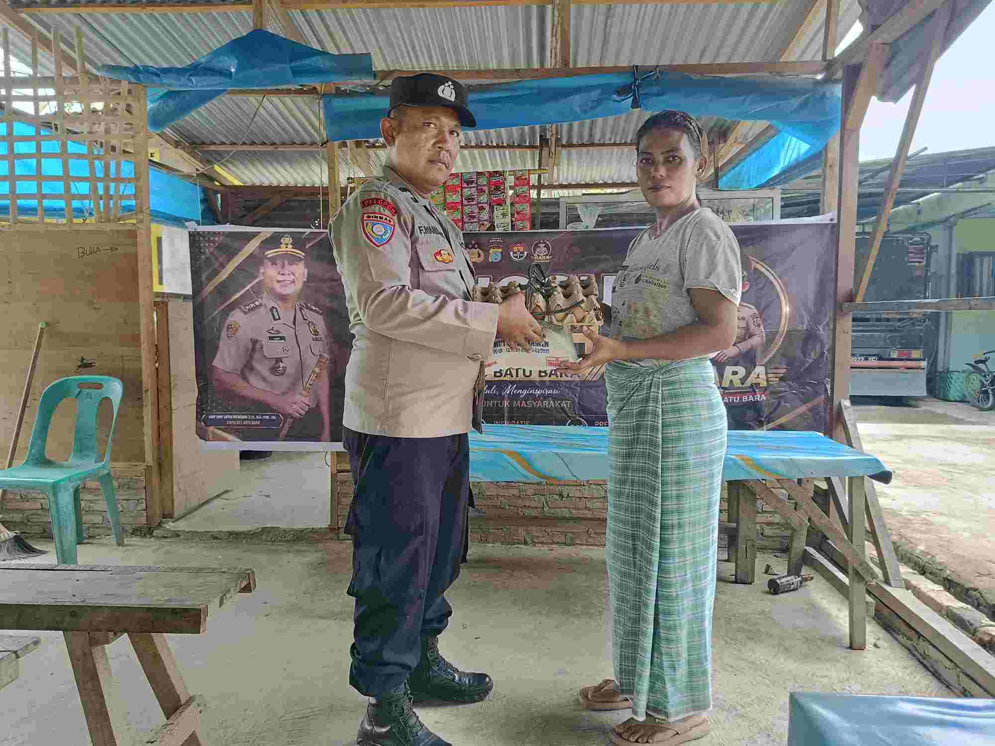 Polsek Medang Deras Laksanakan Minggu Kasih: Salurkan Bantuan Titipan Kapolres Batu Bara
