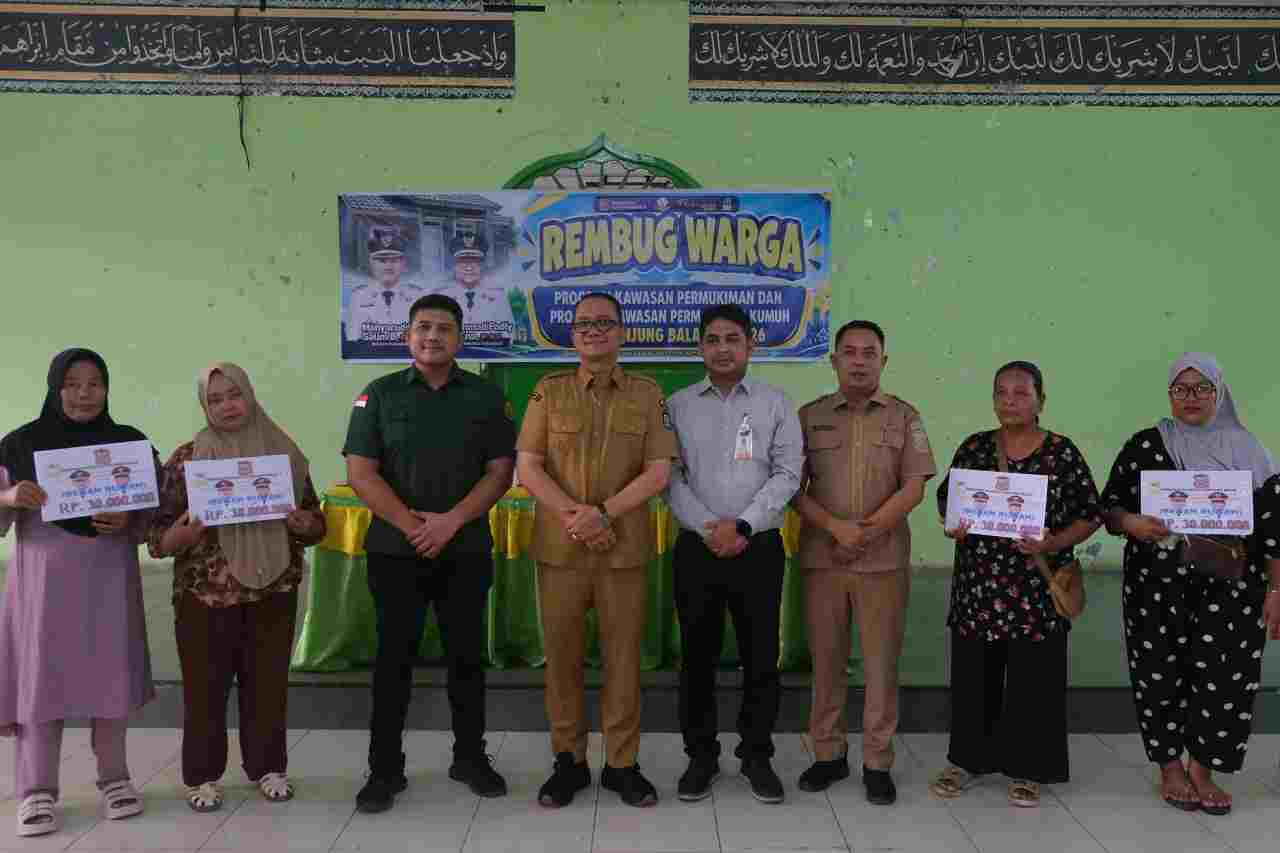Pemko Tanjungbalai Serahkan SK Bantuan Rehabilitasi RTLH Kepada 20 Penerima Manfaat   