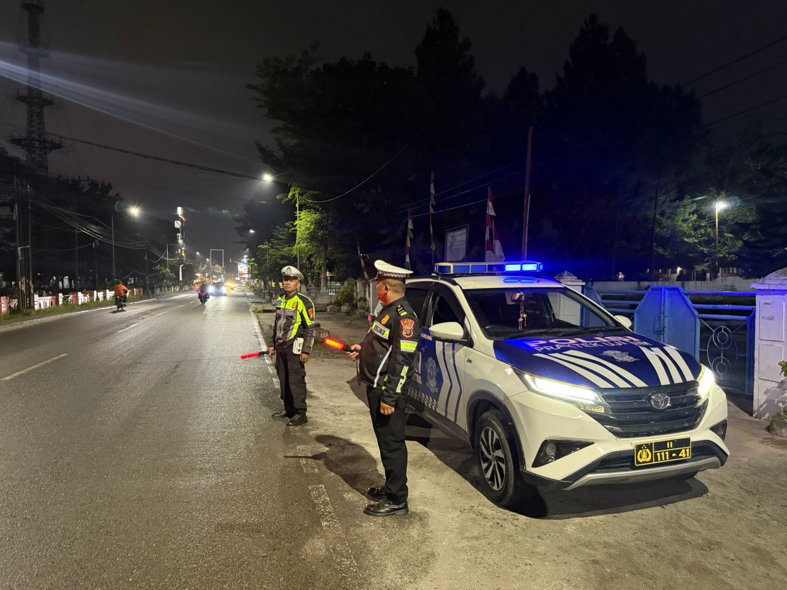 Jaga Keamanan Malam, Satlantas Polres Pematangsiantar Laksanakan Blue Light Patrol di Jalan Ahmad Yani–Traffic Light Pahlawan   