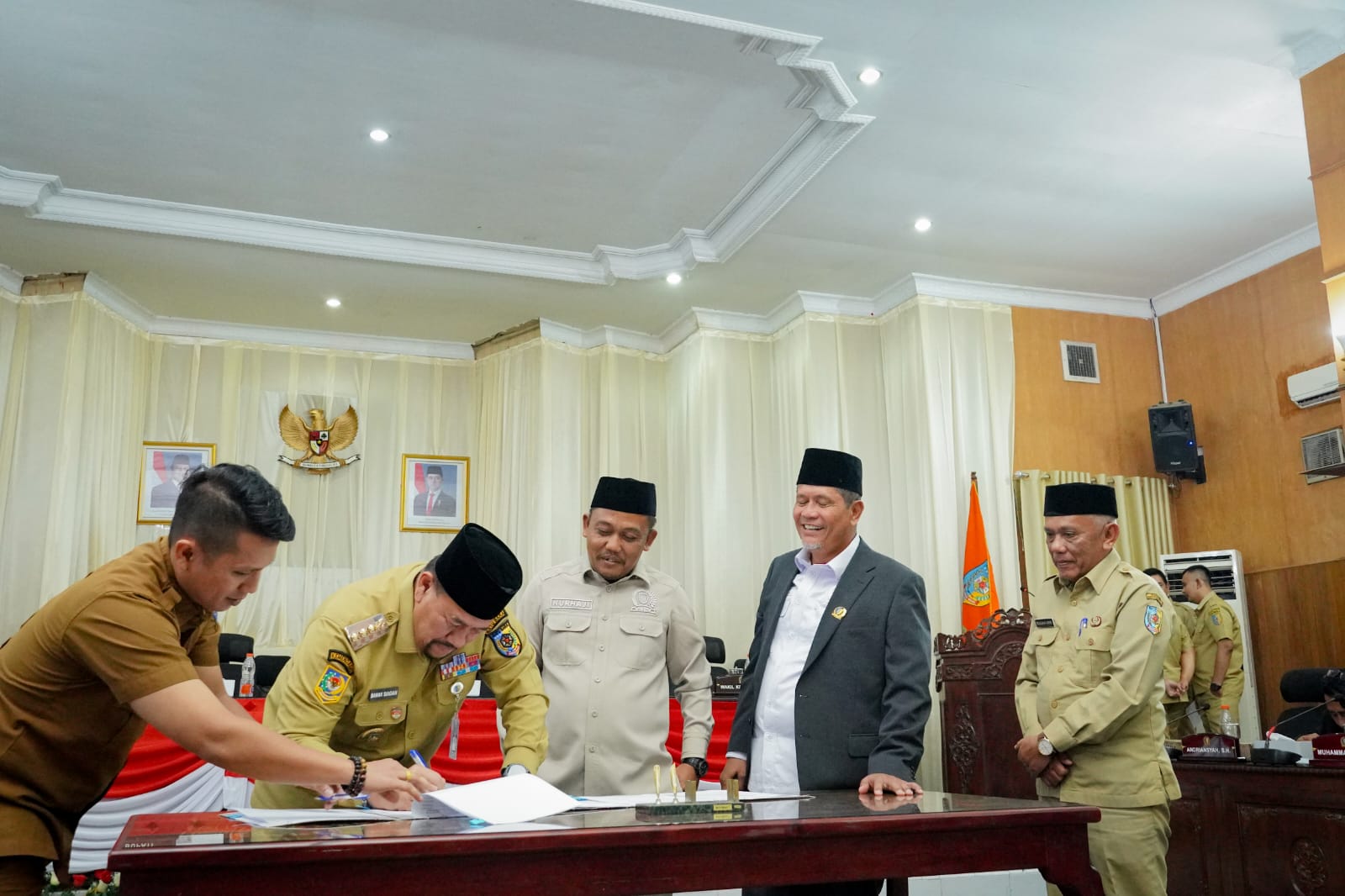 Bupati Baharuddin Dorong Optimalisasi PAD untuk Percepat Pembangunan Batu Bara   