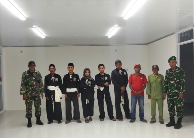 Melalui Patroli Malam, Babinsa Purwantoro Aktif Jalin Komunkasi Sosial Dengan Warga