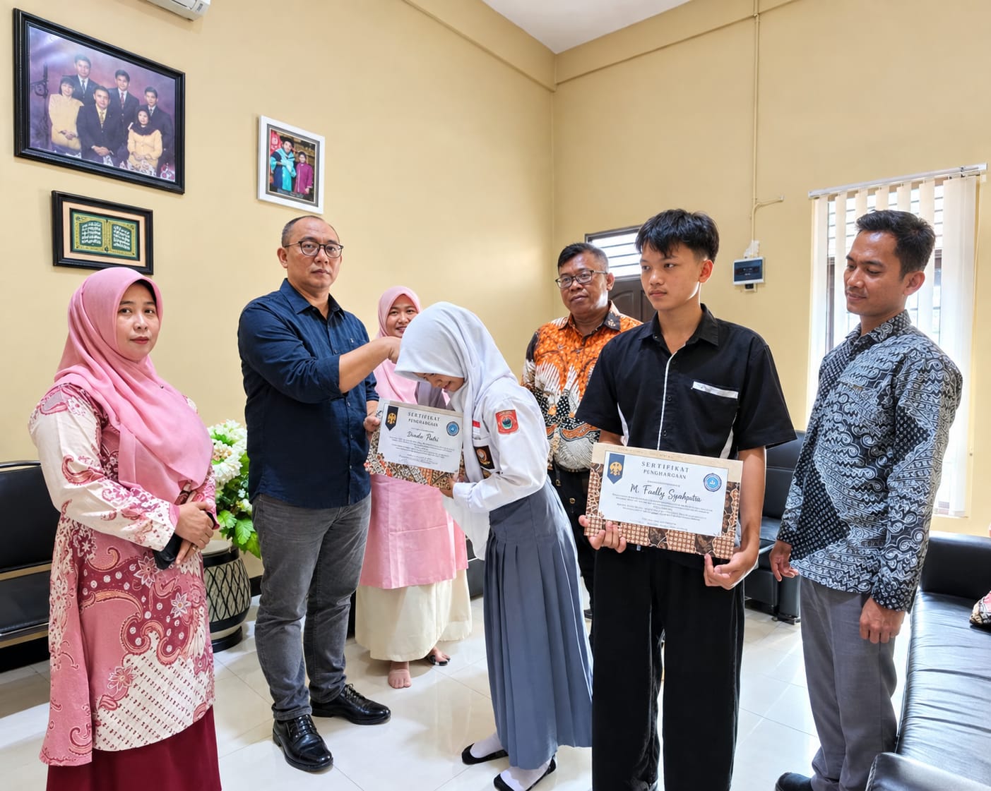 Danu Prayitno, Beri Penghargaan Siswa SMK Jaya Krama Peraih Emas Dan Perak Kejuaraan Pencak Silat   