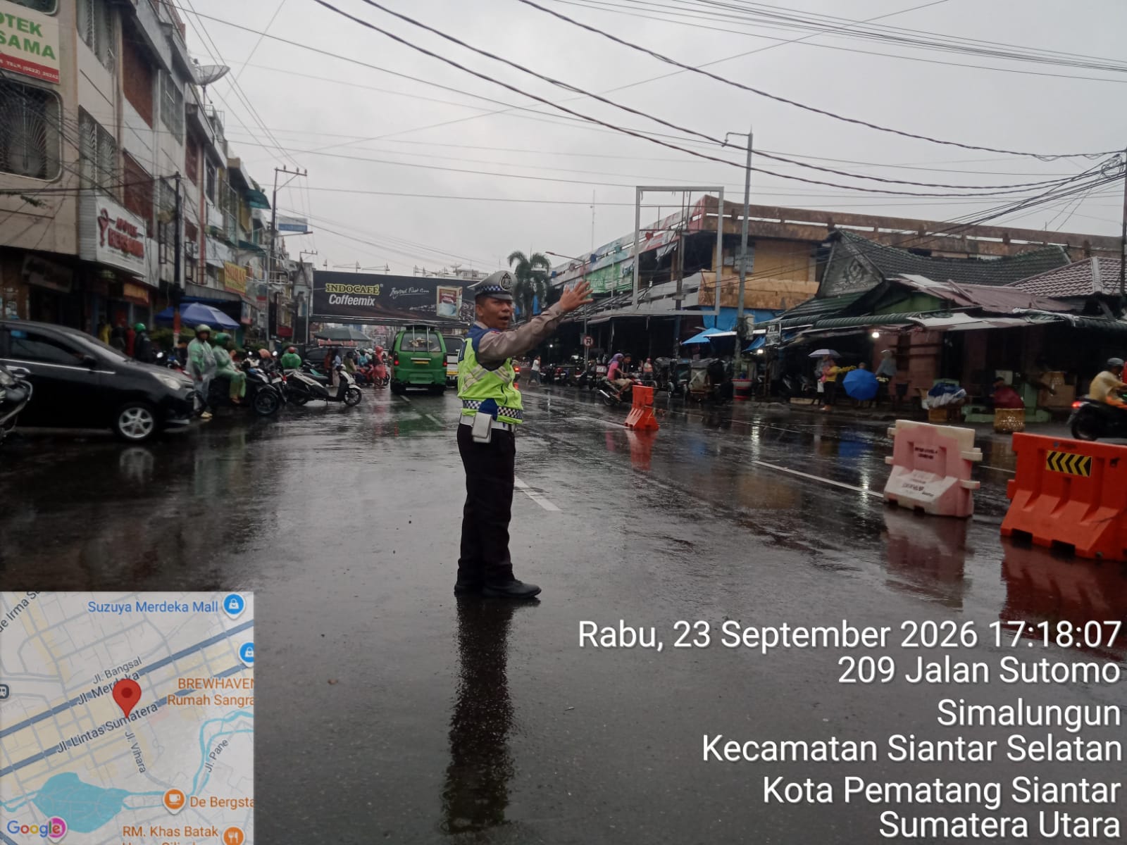 Sat Lantas Polres Pematangsiantar Amankan Pos Padat Sore, Kelancaran Arus Lalu Lintas Terjaga   