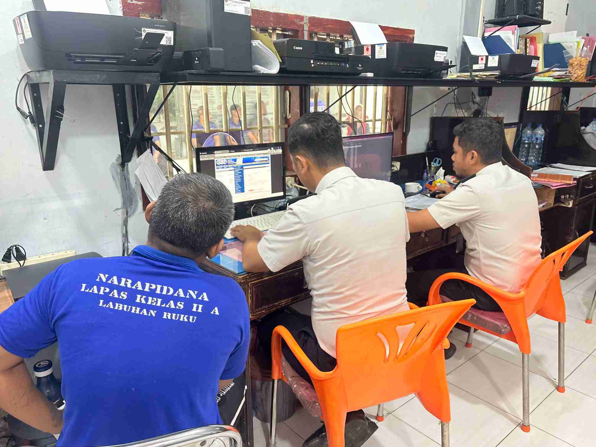 OPTIMALKAN HAK INTEGRASI WBP, LAPAS LABUHAN RUKU LAKSANAKAN MONITORING DAN KONSULTASI PROSES USUL PB DAN CB   