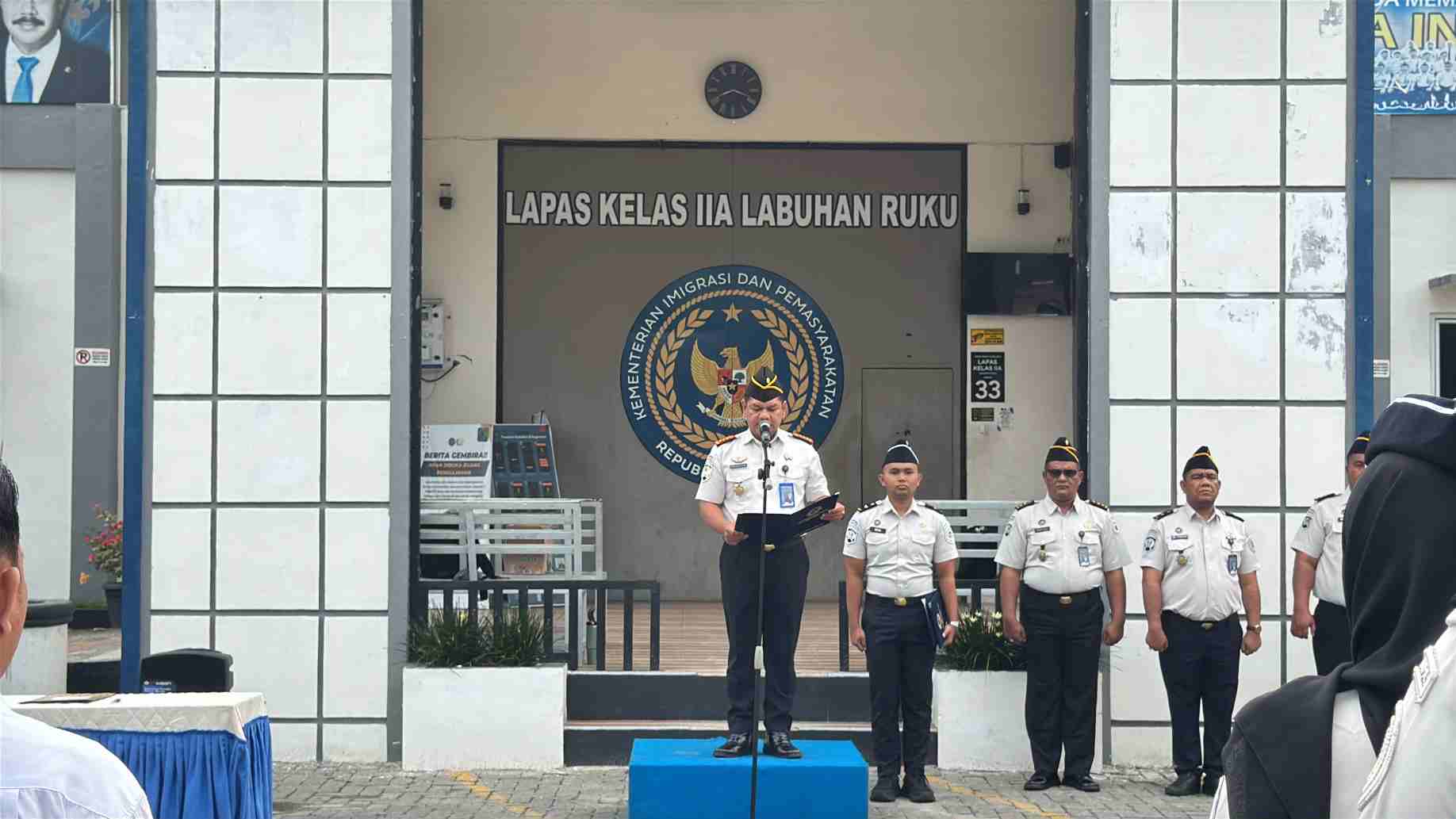 Kalapas Labuhan Ruku Pimpin Pelantikan dan Pengambilan Sumpah Jabatan Pejabat Fungsional   