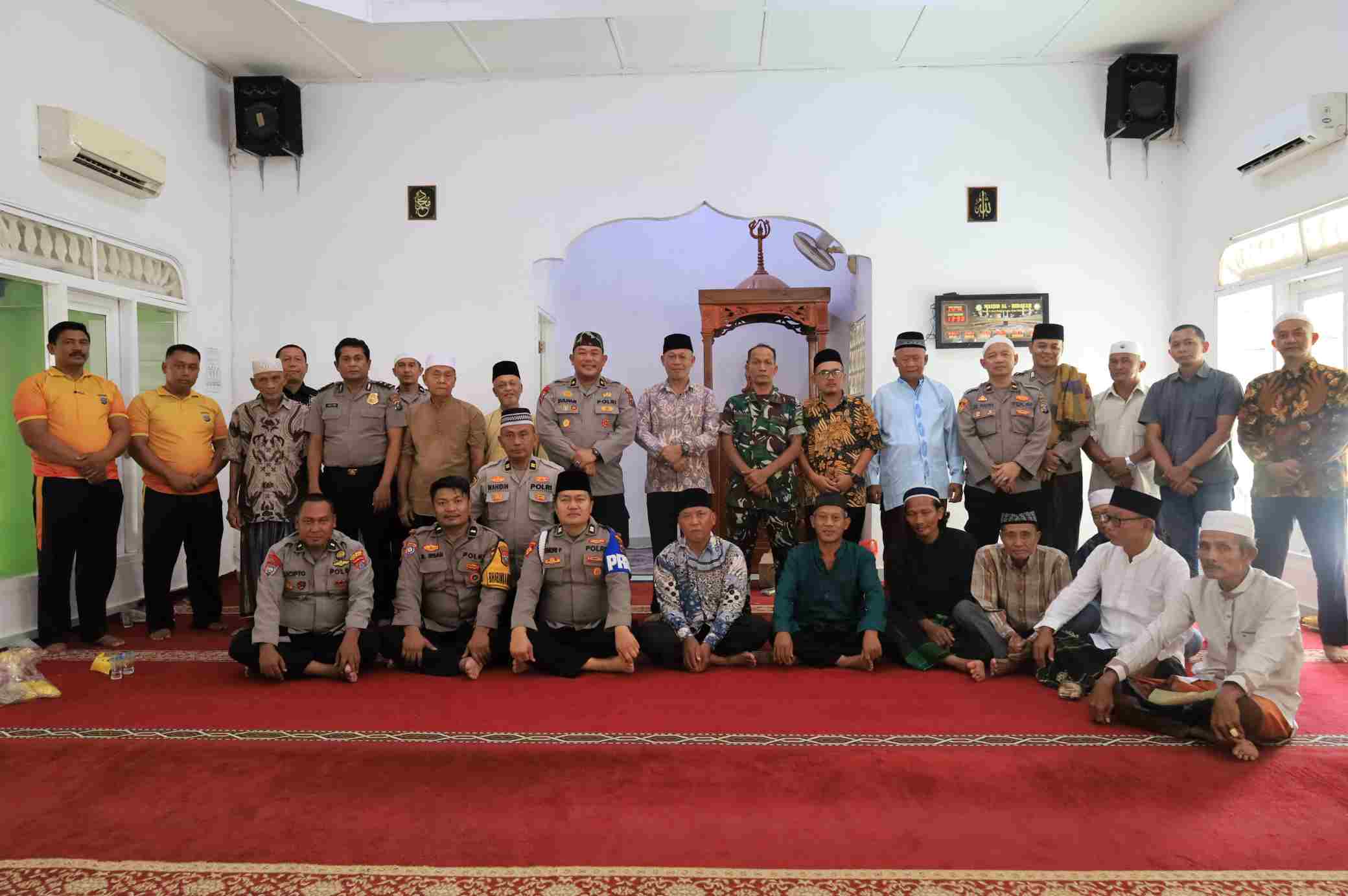 Polres Batu Bara Gelar Sholat Jumat Keliling, Pererat Silaturahmi dan Sampaikan Pesan Kamtibmas